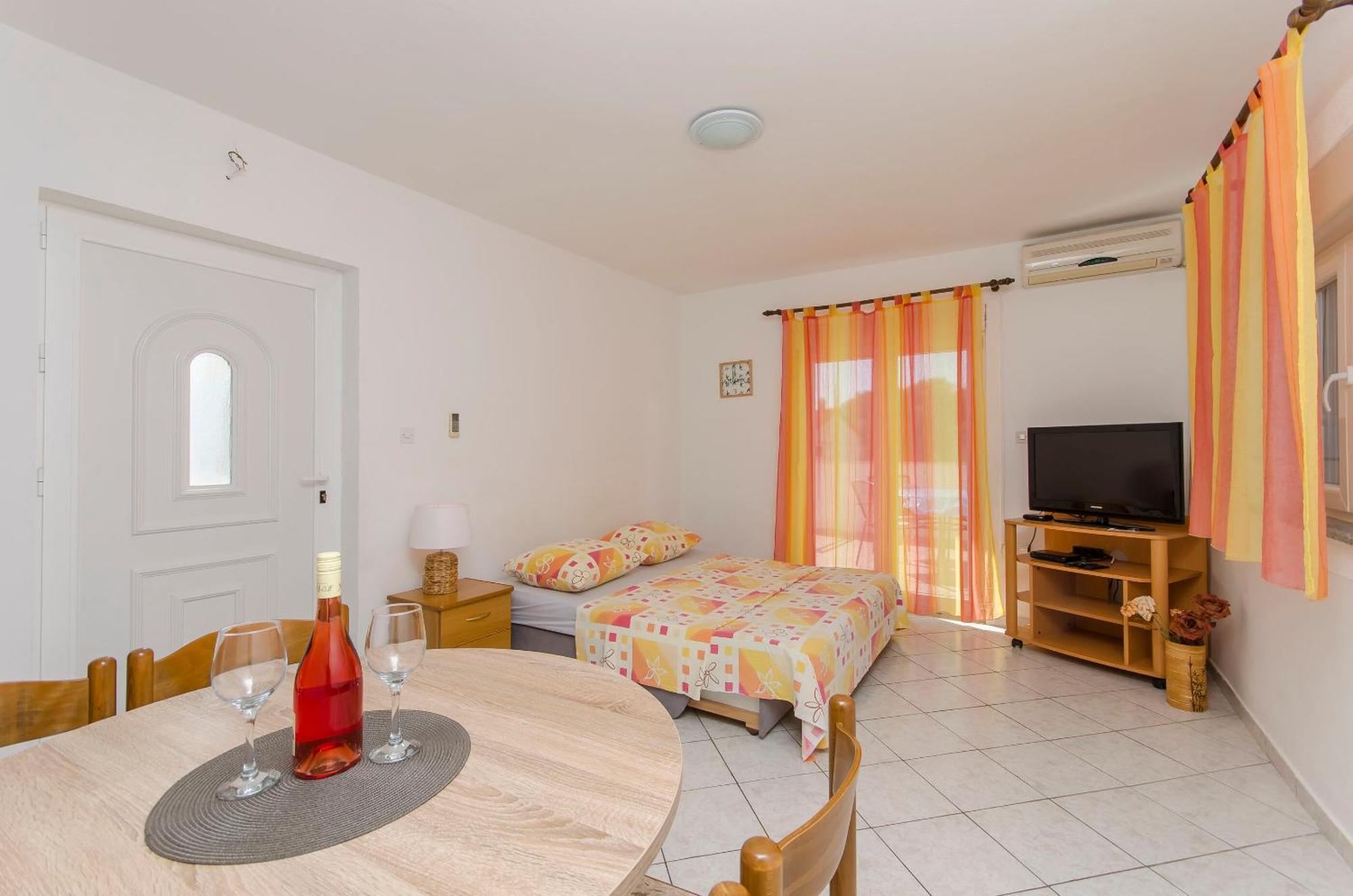 פירובאץ Apartments Danica מראה חיצוני תמונה