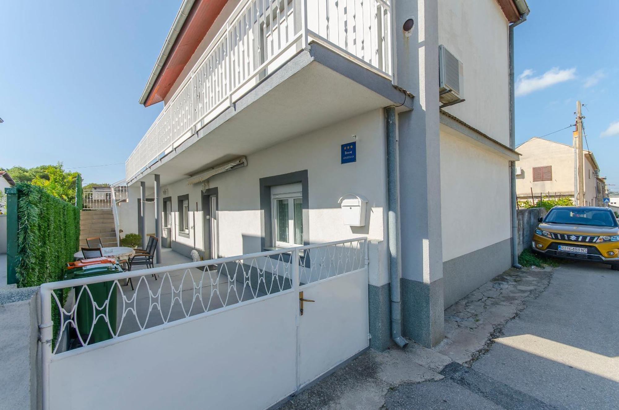 פירובאץ Apartments Danica מראה חיצוני תמונה